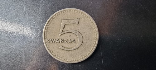 Kwanzas 1975 angola km - angola,